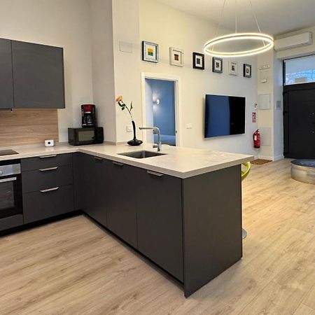 Luxury Suite Wifi Ac Servicios En La Puerta Madrid Luaran gambar